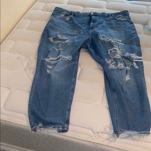American eagle frayed curvy mom jean size 24